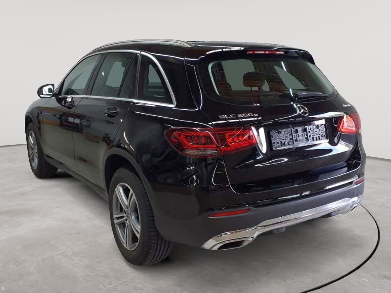 Mercedes-Benz GLC 300 e 4Matic 9G-TRONIC 5