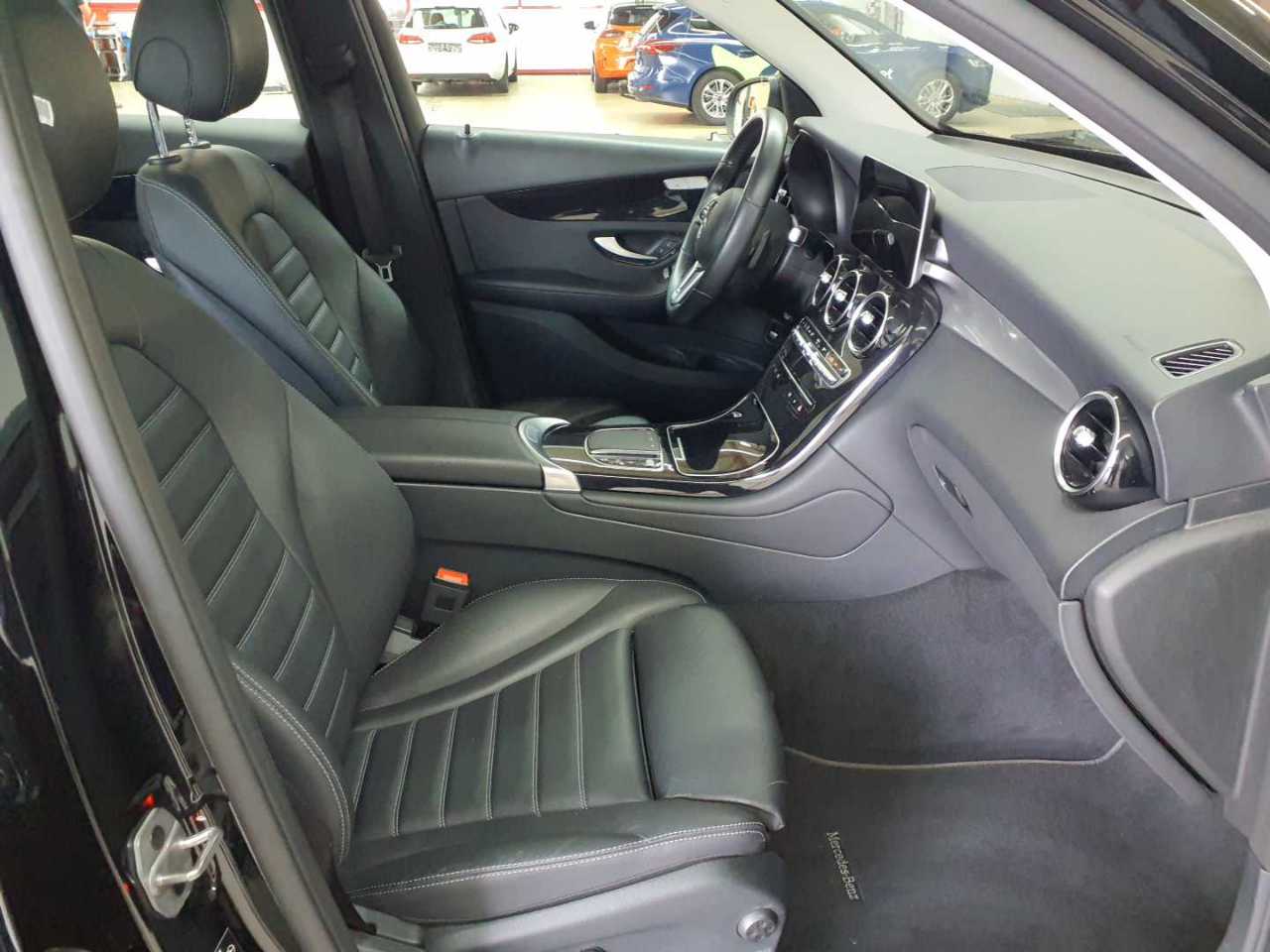 Mercedes-Benz GLC 300 e 4Matic 9G-TRONIC 7