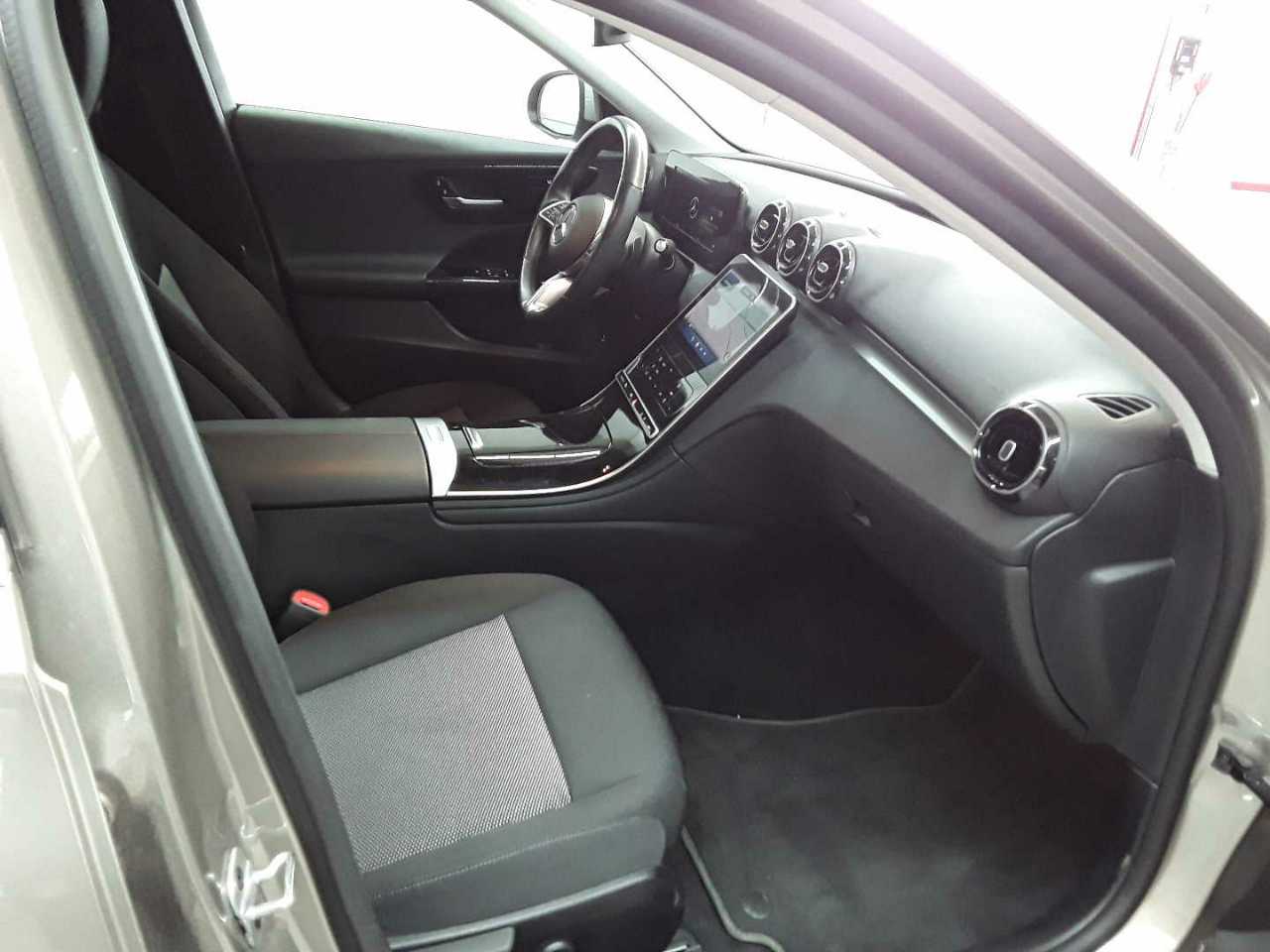 Mercedes-Benz C 200 d T 9G-TRONIC 8