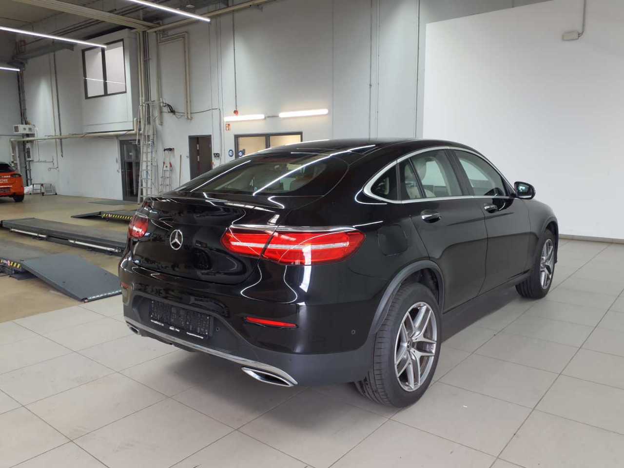 Mercedes-Benz GLC 250 d Coupe 4Matic 9G-TRONIC Exclusive 12