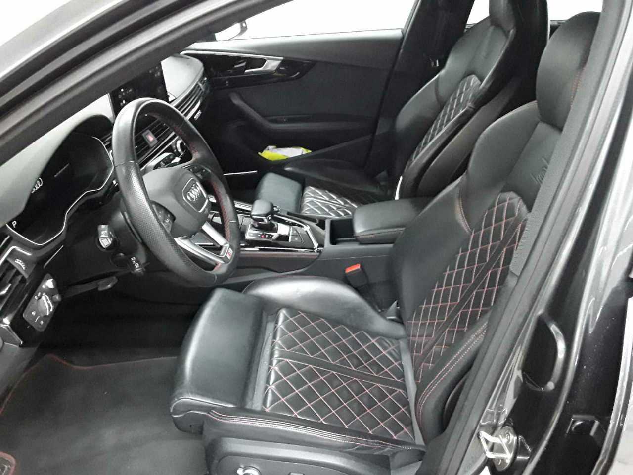 Audi A4 Avant 50 TDI quattro tiptronic S line 7