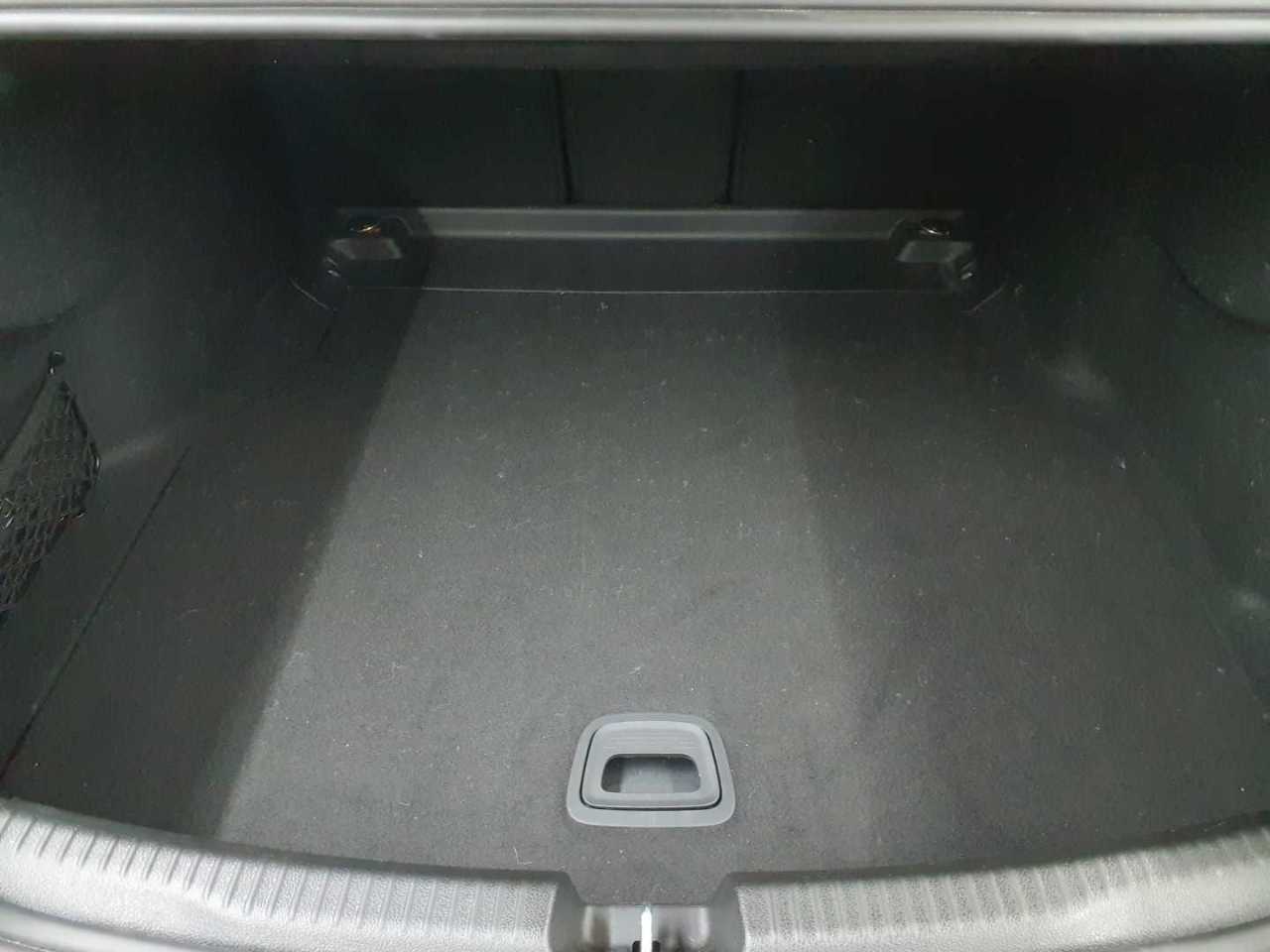Mercedes-Benz C 220 d 9G-TRONIC 4Matic Avantgarde 15