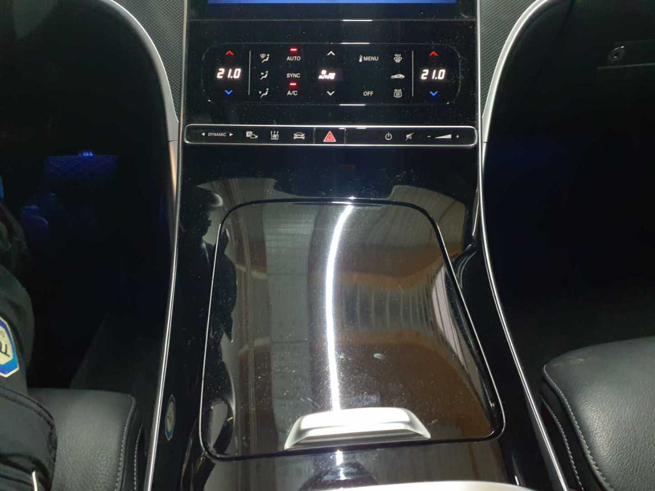 Mercedes-Benz C 220 d 9G-TRONIC 4Matic Avantgarde 10