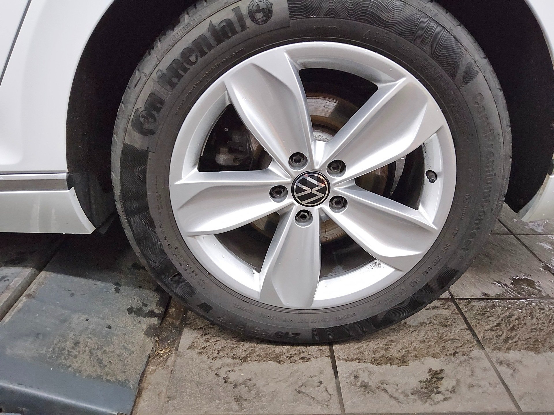 Volkswagen Passat Var. 2.0 TDI Elegance Navi IQ.Light AID 11