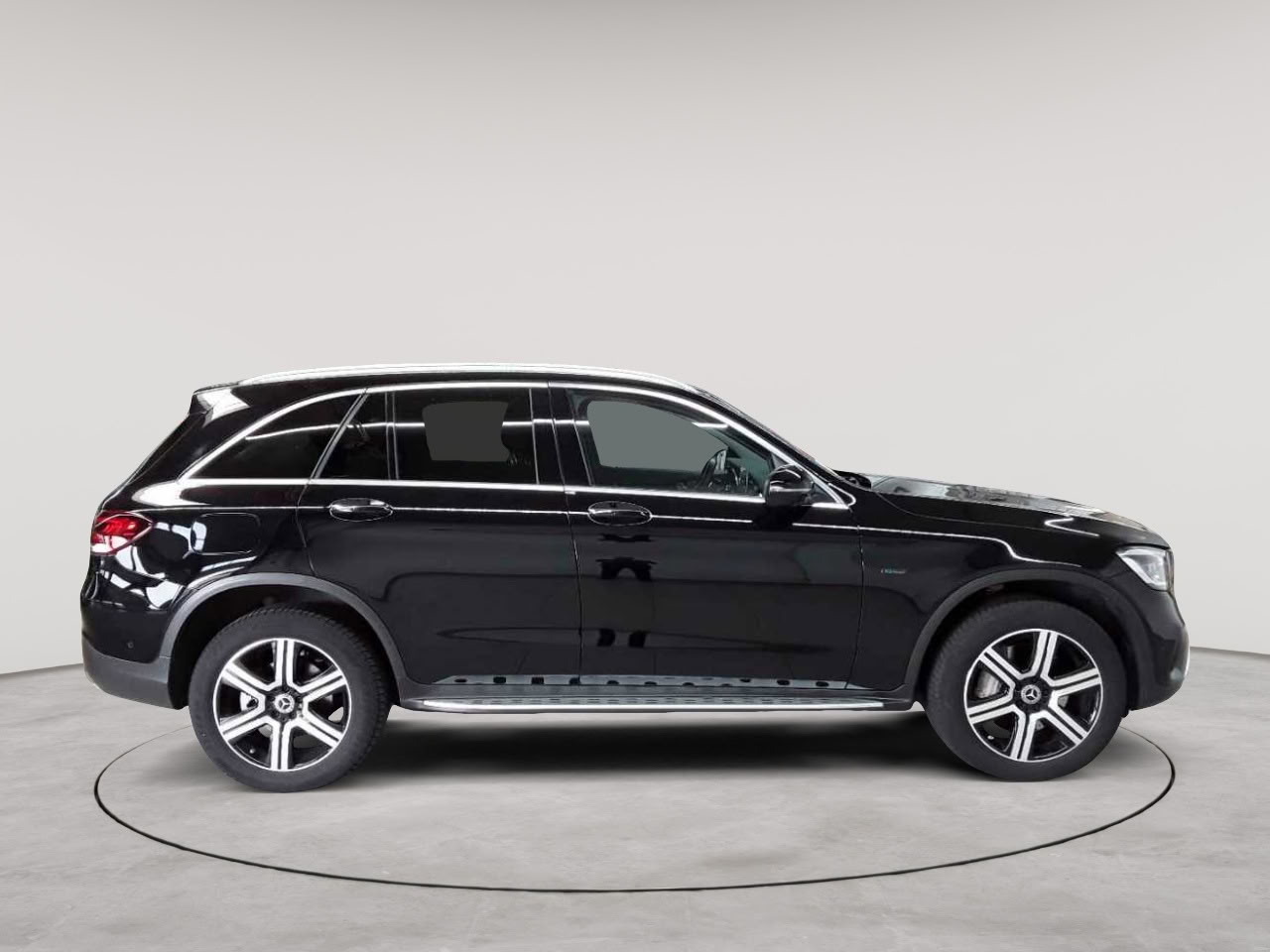 Mercedes-Benz GLC 300 e 4Matic 9G-TRONIC Exclusive 3