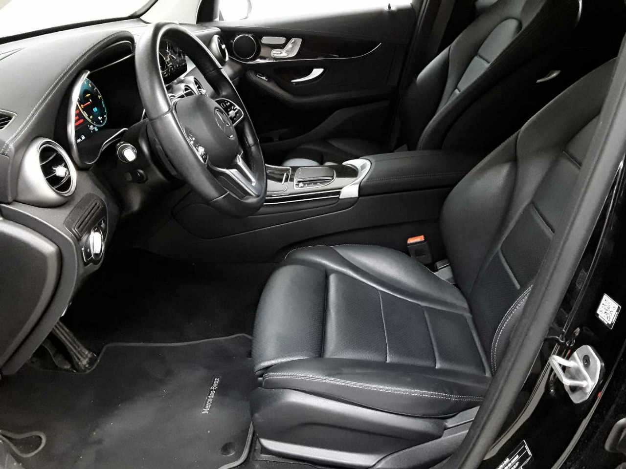 Mercedes-Benz GLC 300 e 4Matic 9G-TRONIC Exclusive 7