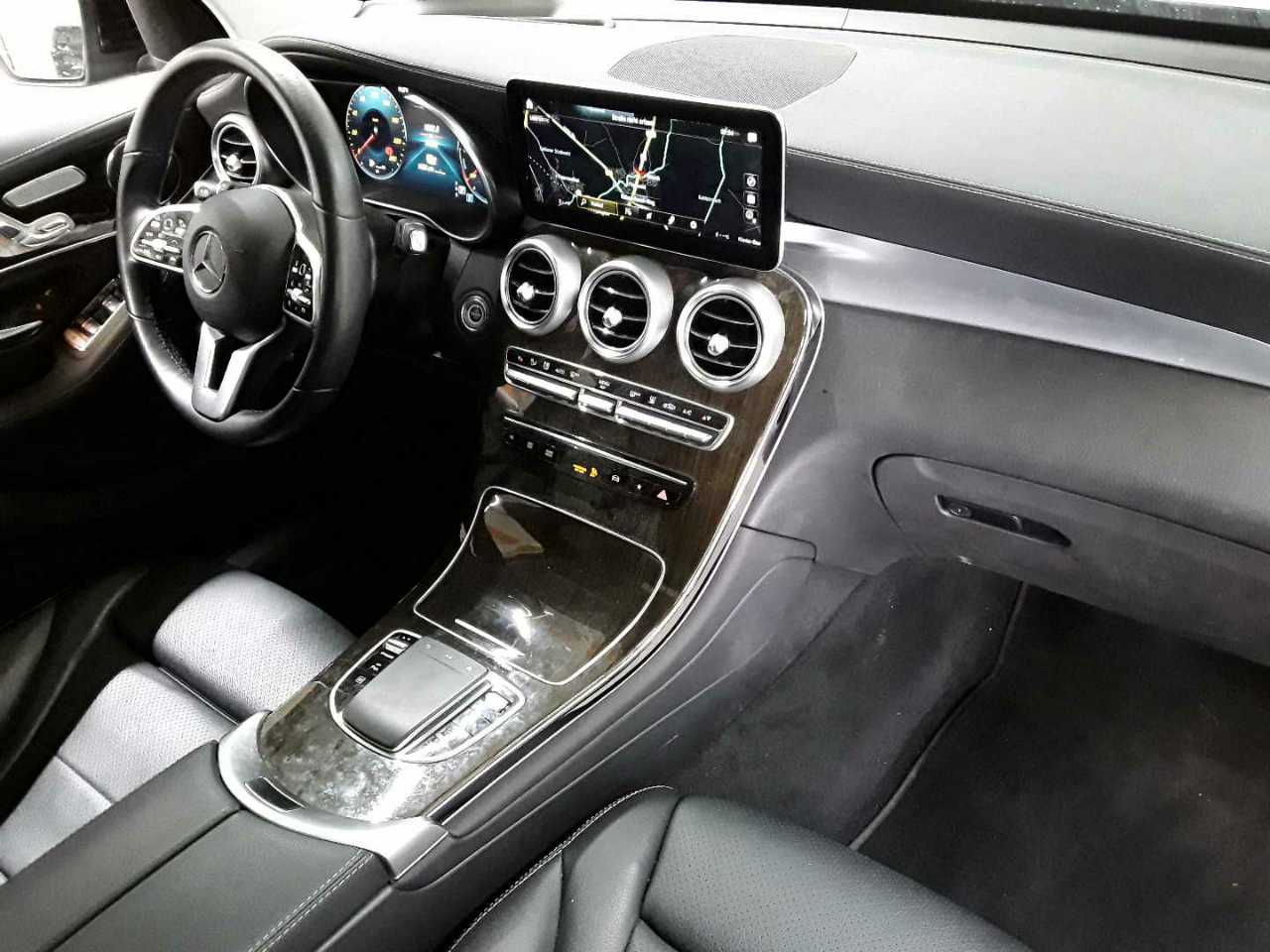 Mercedes-Benz GLC 300 e 4Matic 9G-TRONIC Exclusive 9