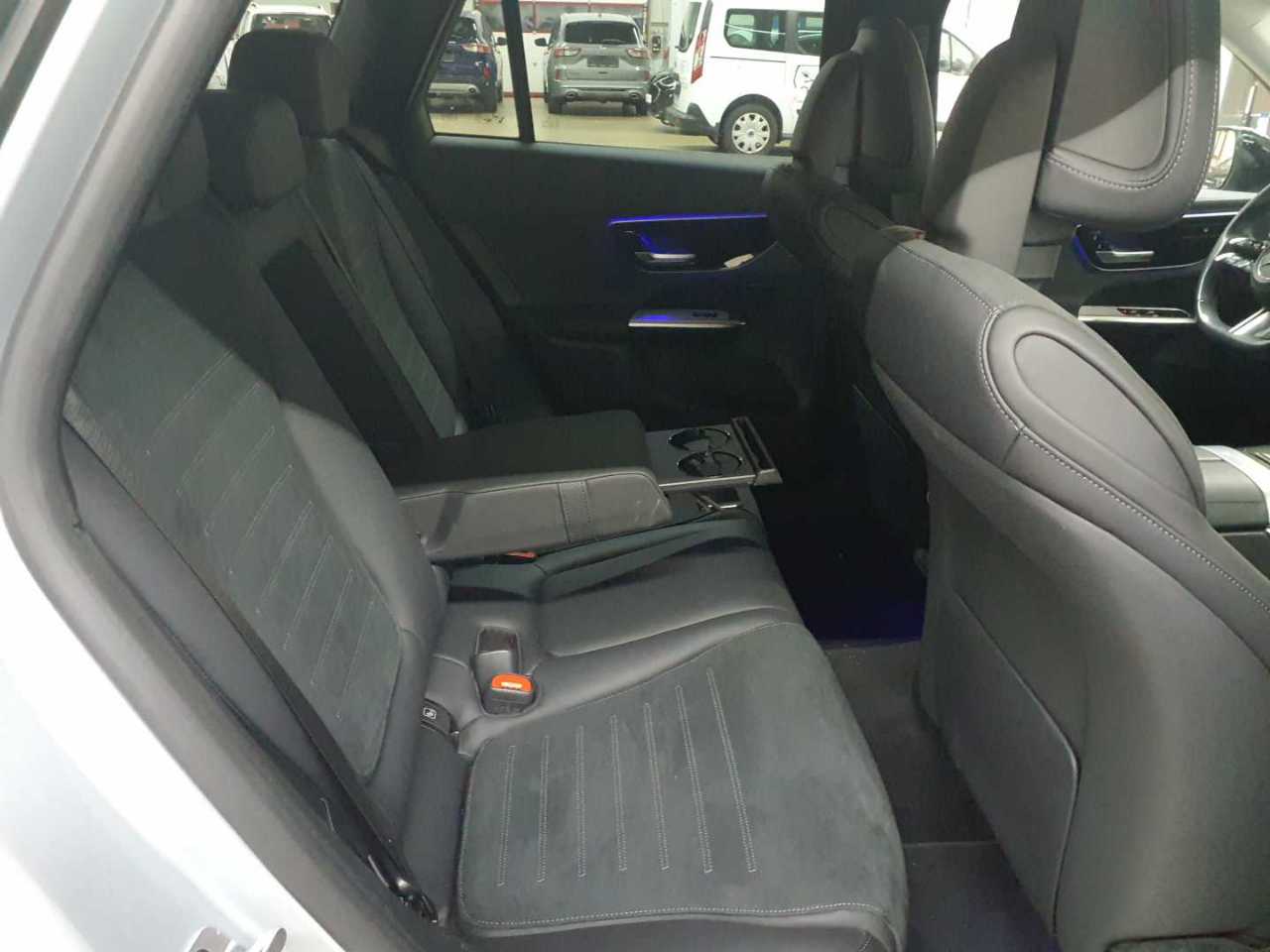 Mercedes-Benz GLC 220 d 4Matic 9G-TRONIC AMG Line Advanced 13