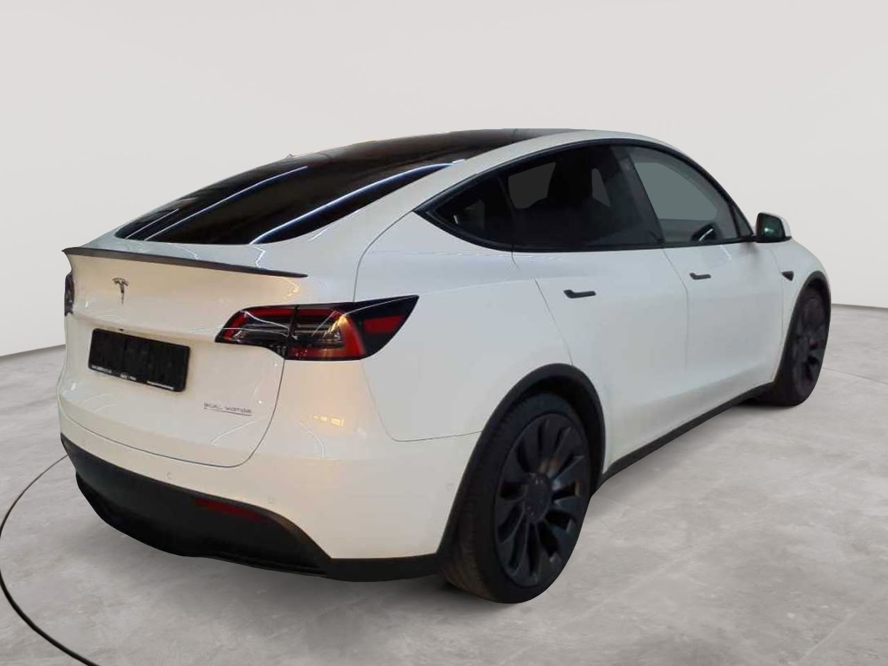 Tesla Model Y Performance Dual Motor AWD 4
