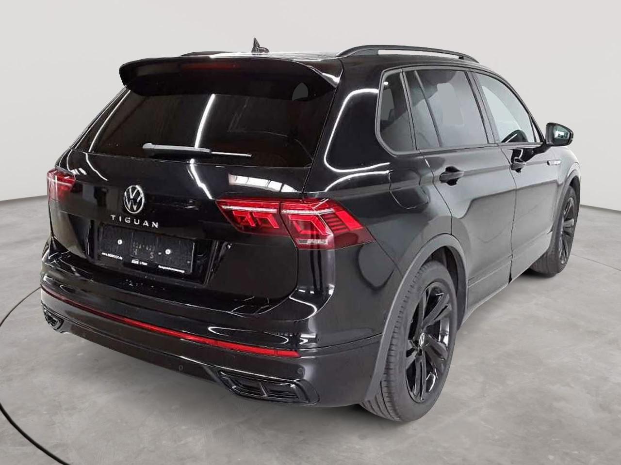 Vw Tiguan 1.5 TSI OPF DSG R-Line 4