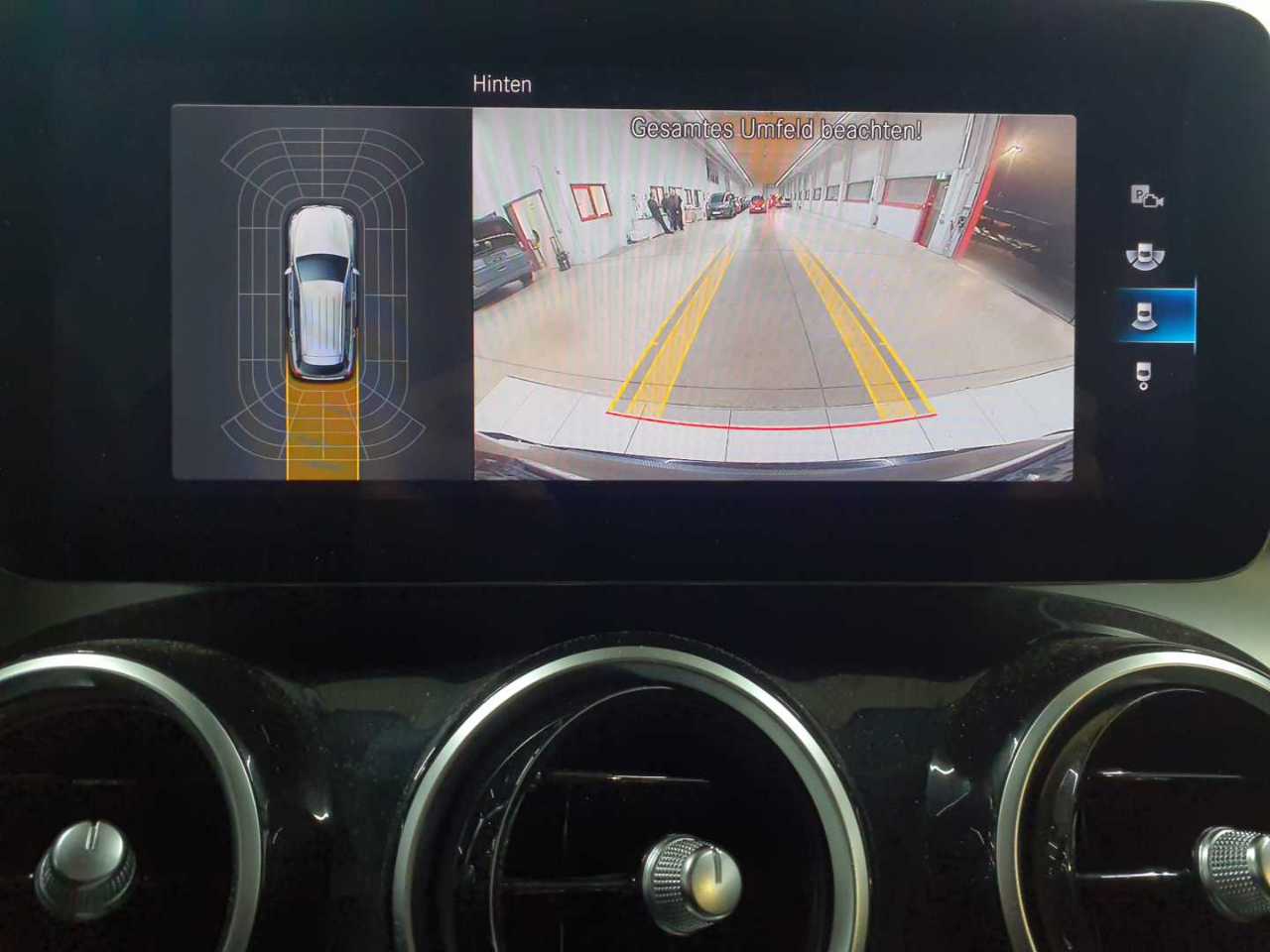 Mercedes-Benz GLC 220 d 4Matic 9G-TRONIC 15