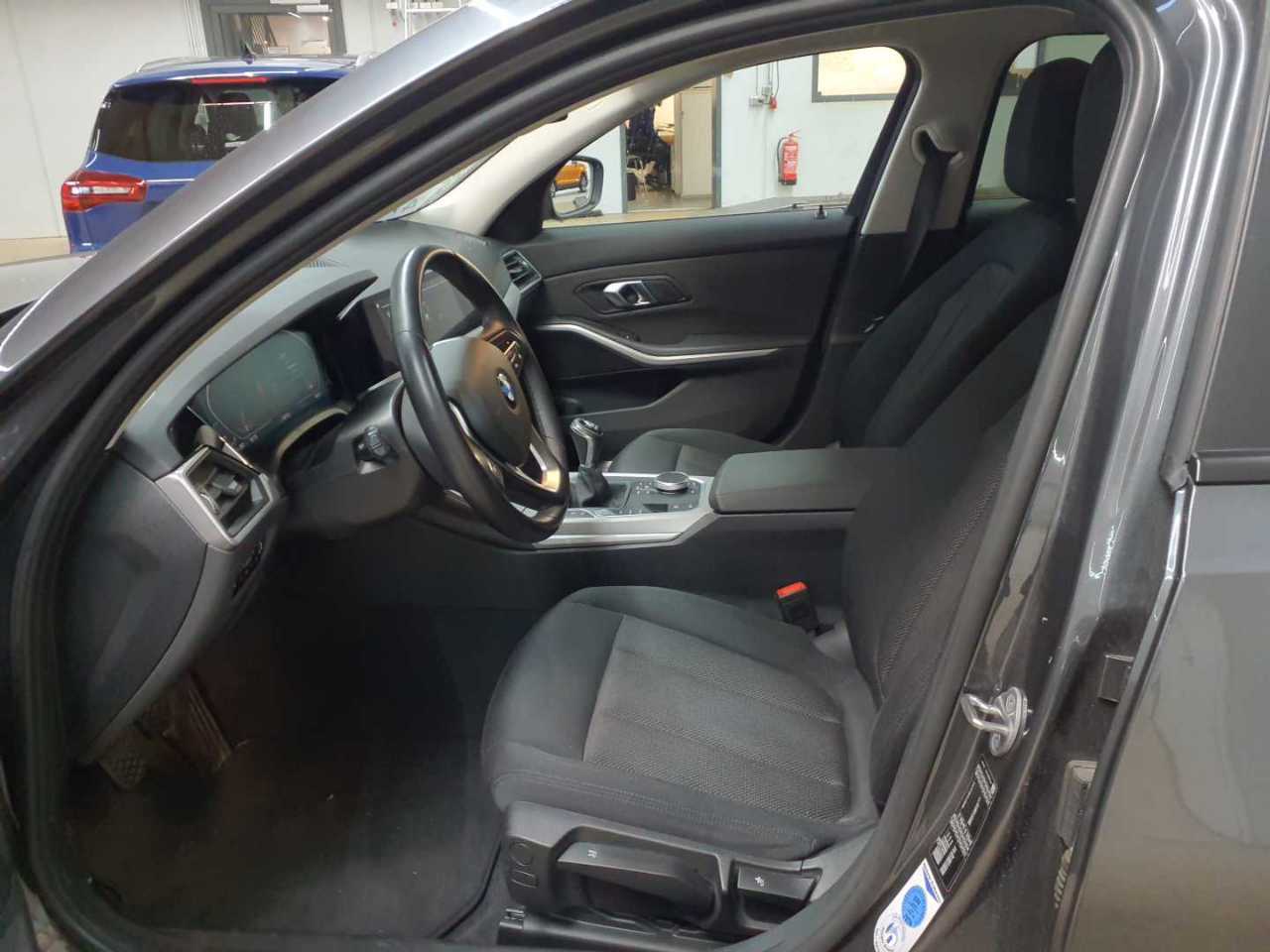 Bmw 318d Touring Advantage 7