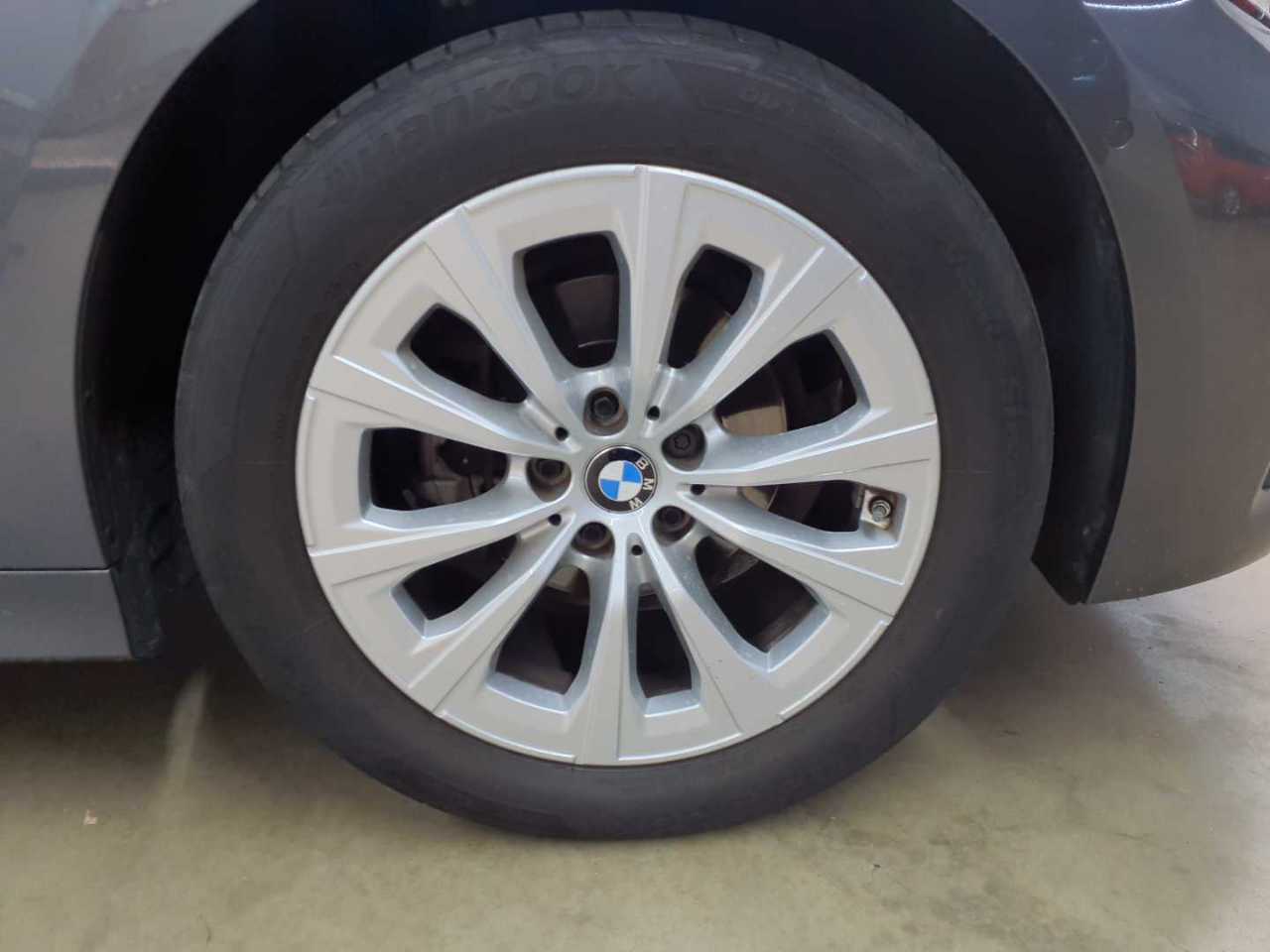 Bmw 318d Touring Advantage 17
