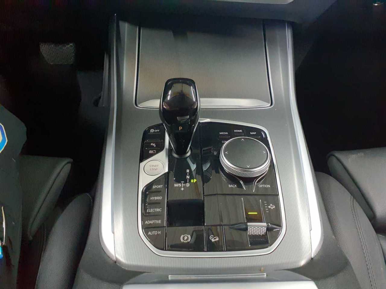 Bmw X5 xDrive45e 10