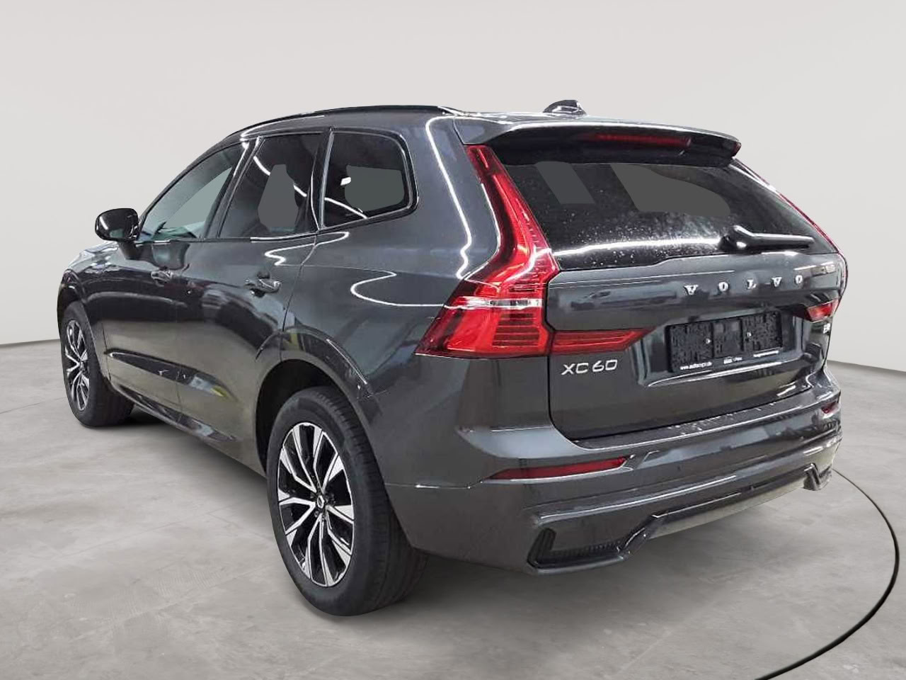 Volvo XC60 B4 D Plus Dark 5