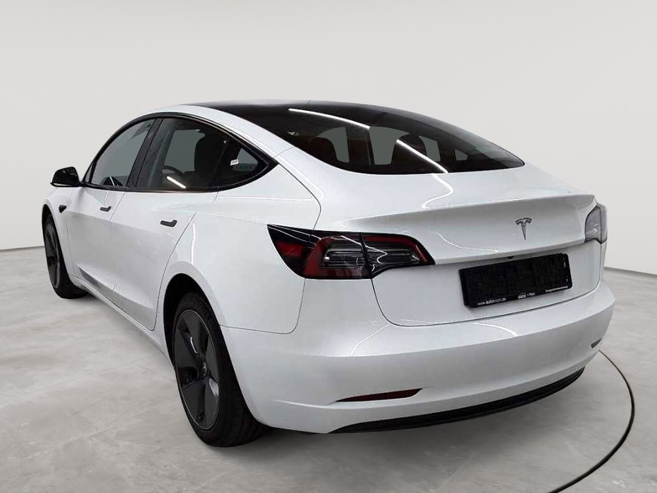 Tesla Model 3 RWD Hinterradantrieb 5