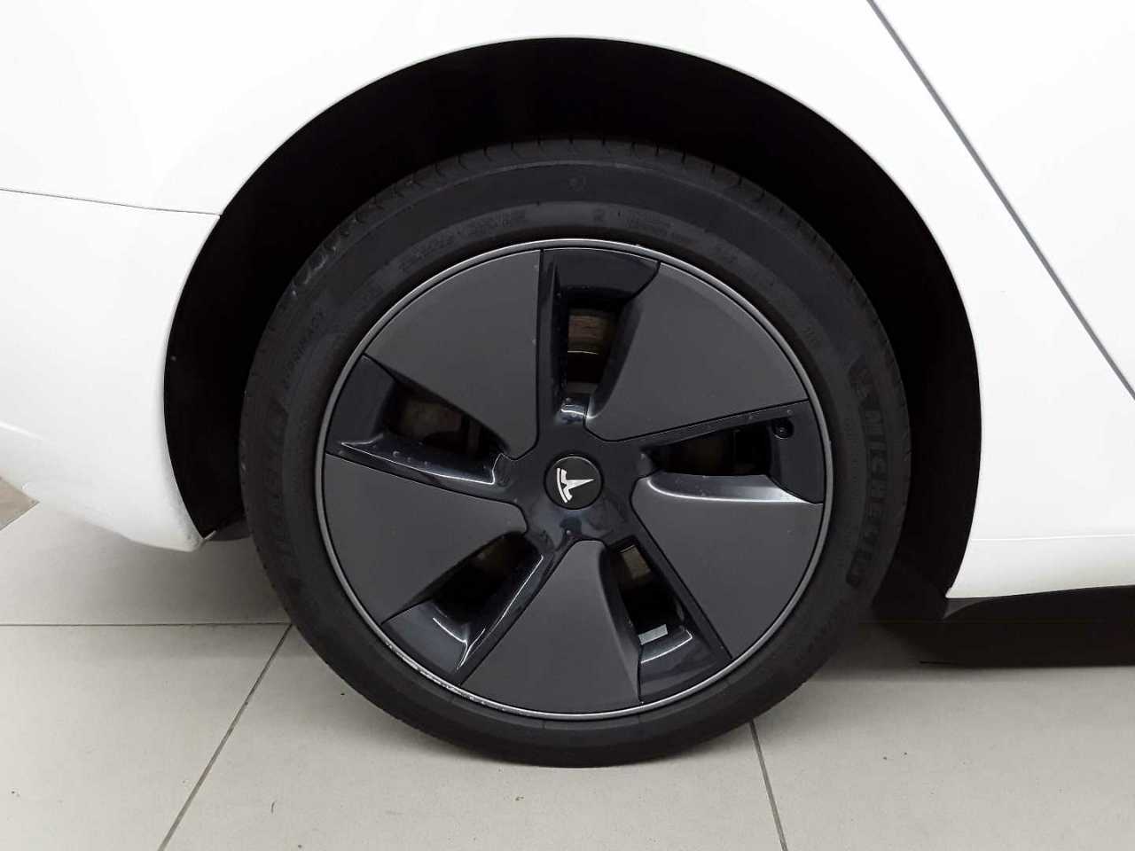 Tesla Model 3 RWD Hinterradantrieb 20