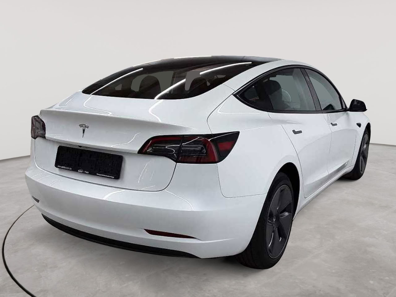 Tesla Model 3 RWD Hinterradantrieb 4
