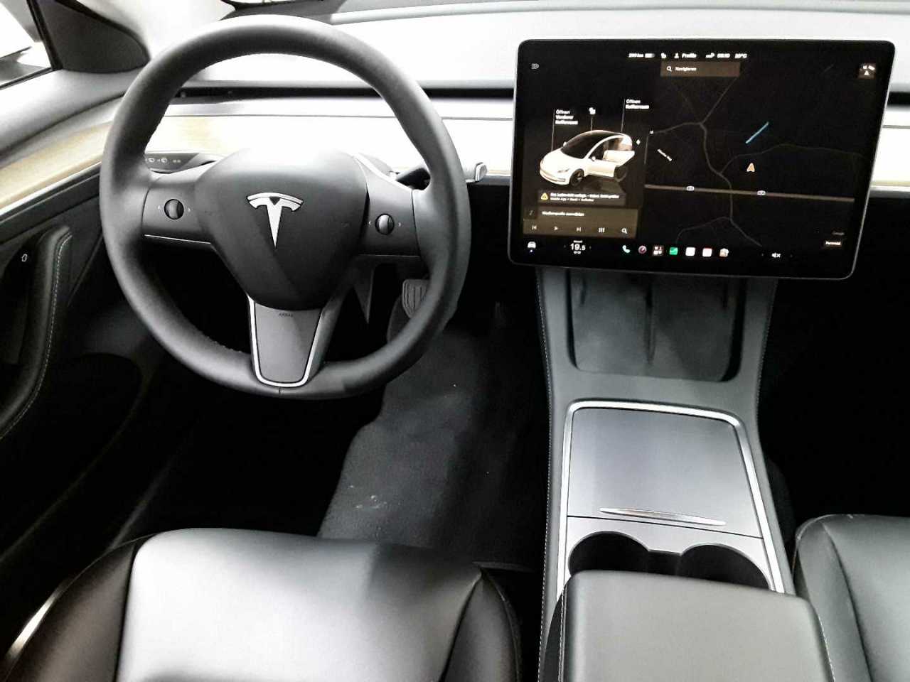 Tesla Model 3 RWD Hinterradantrieb 10