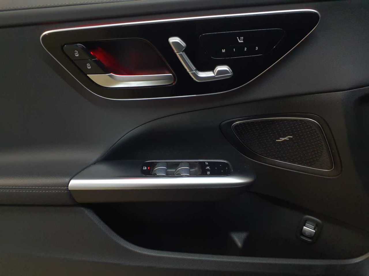 Mercedes-Benz C 220 d 4Matic T 9G-TRONIC AMG Line 19
