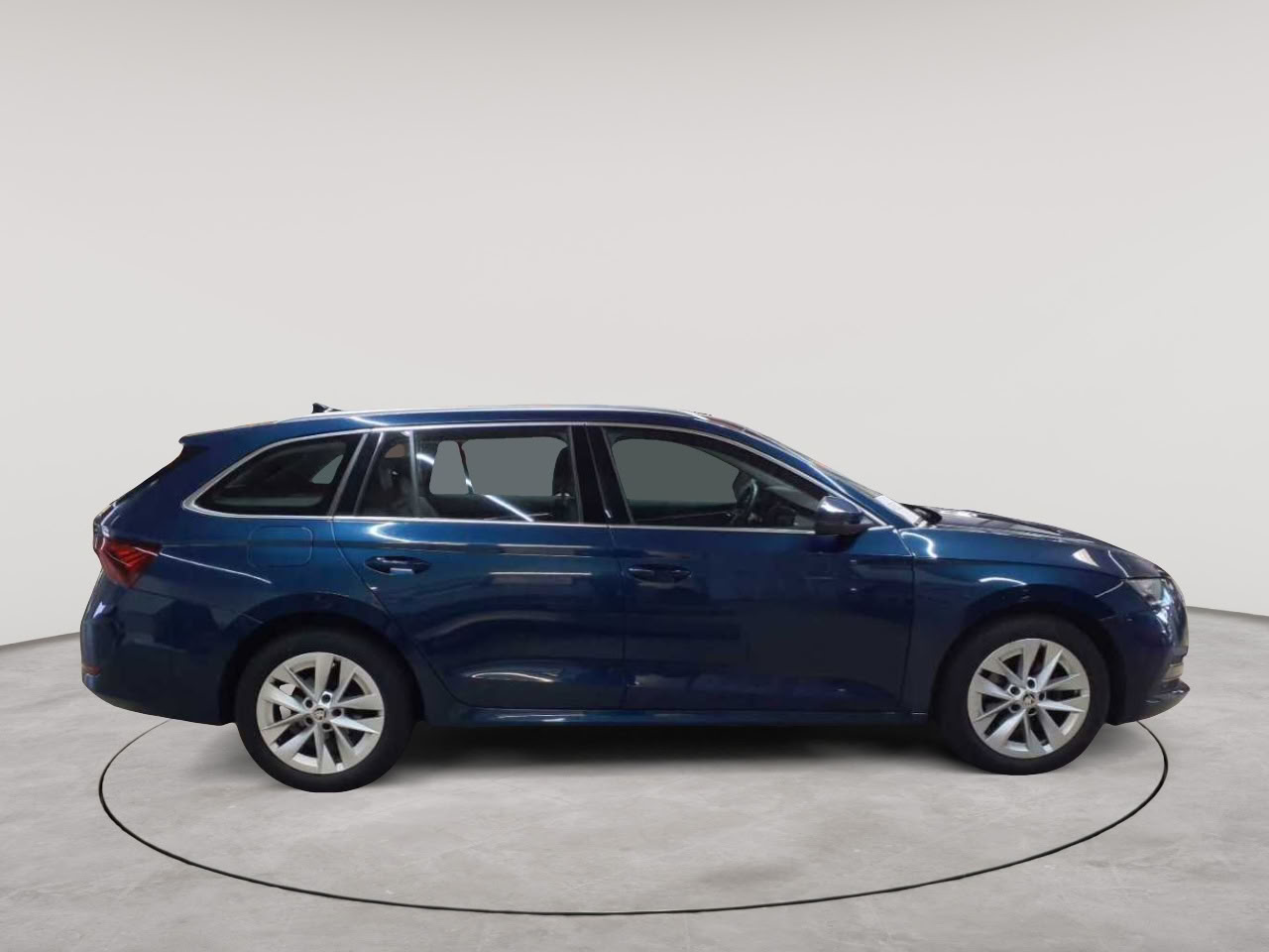 Skoda Octavia Combi 2.0 TDI DSG Style 3