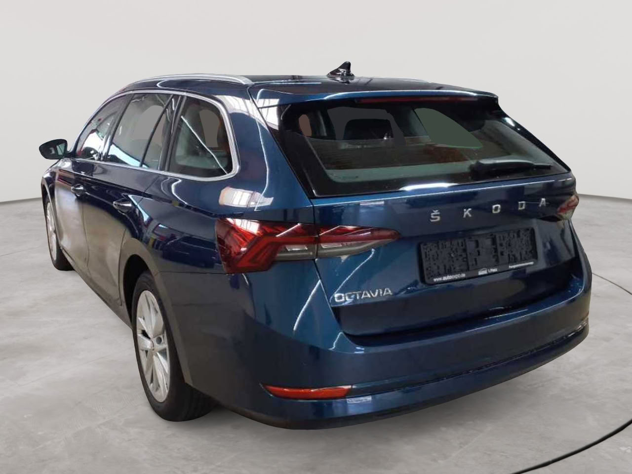 Skoda Octavia Combi 2.0 TDI DSG Style 5