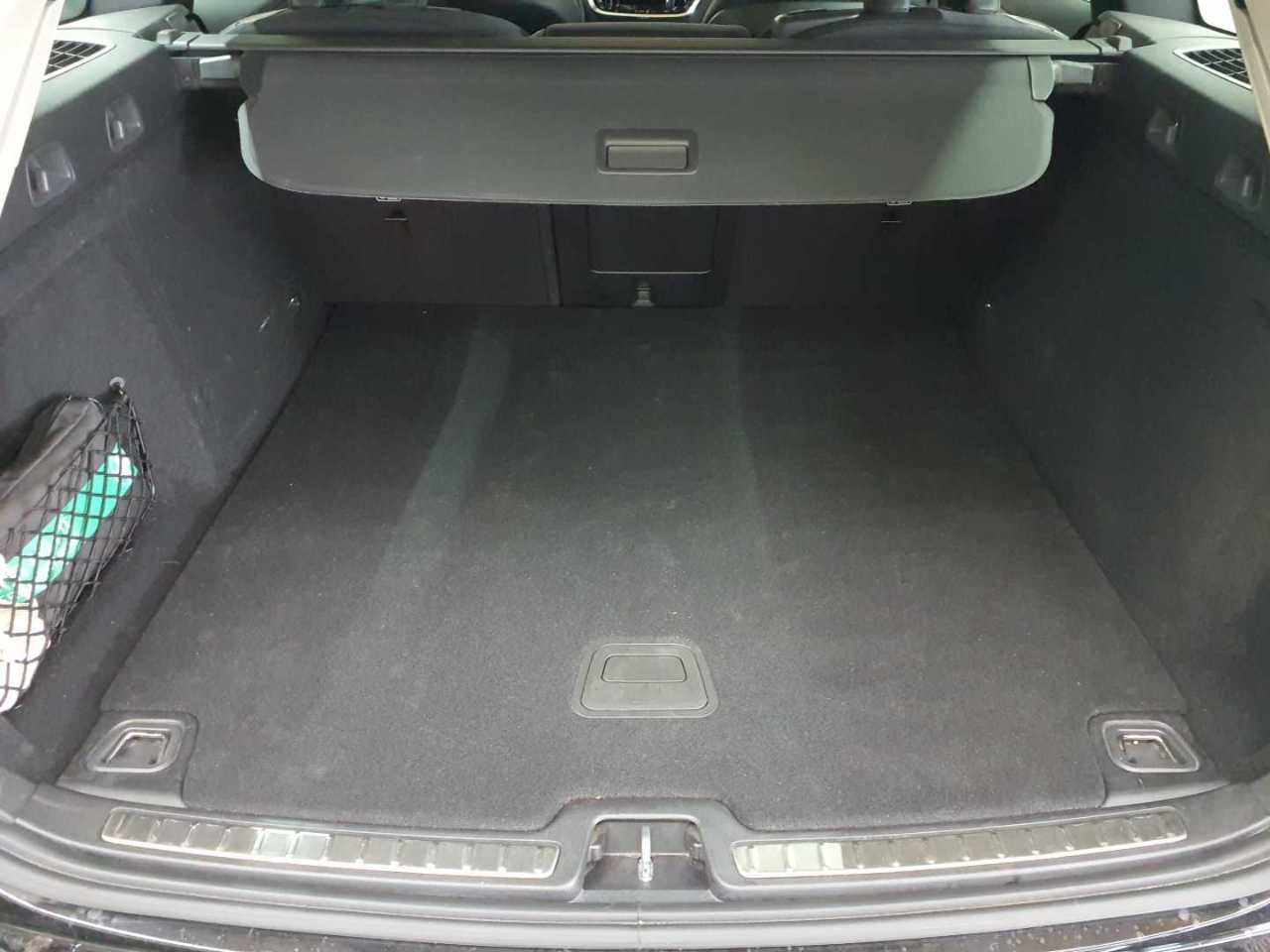 Volvo V60 T6 AWD Recharge Essential 15