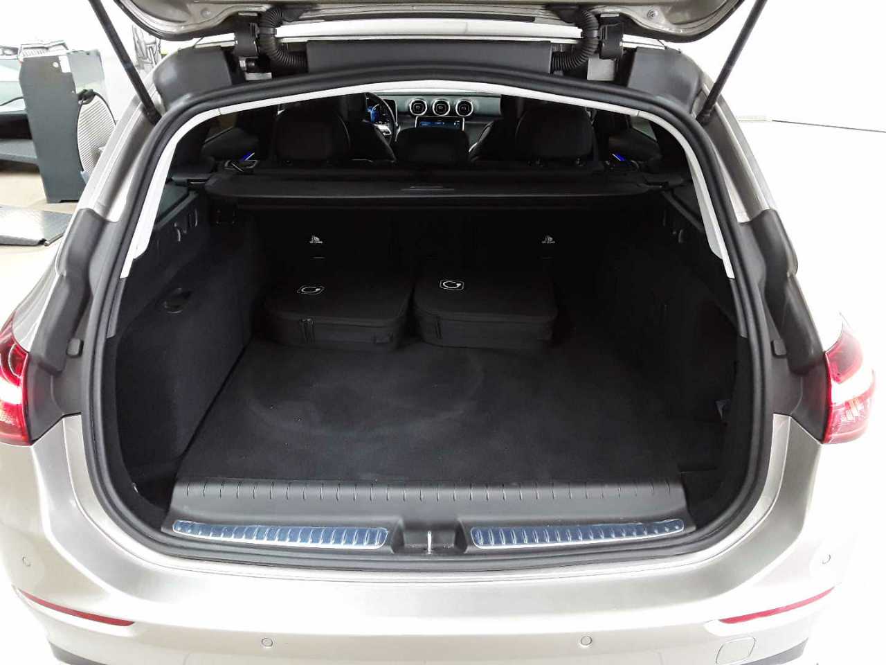 Mercedes-Benz C 300 e T 9G-TRONIC Avantgarde 15