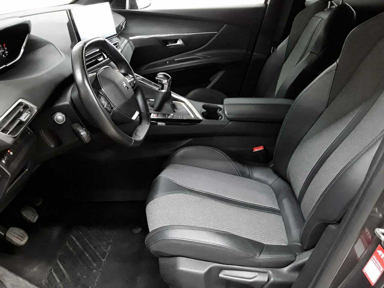 Peugeot 3008 PureTech 130 Stop & Start GPF Allure Pack 7
