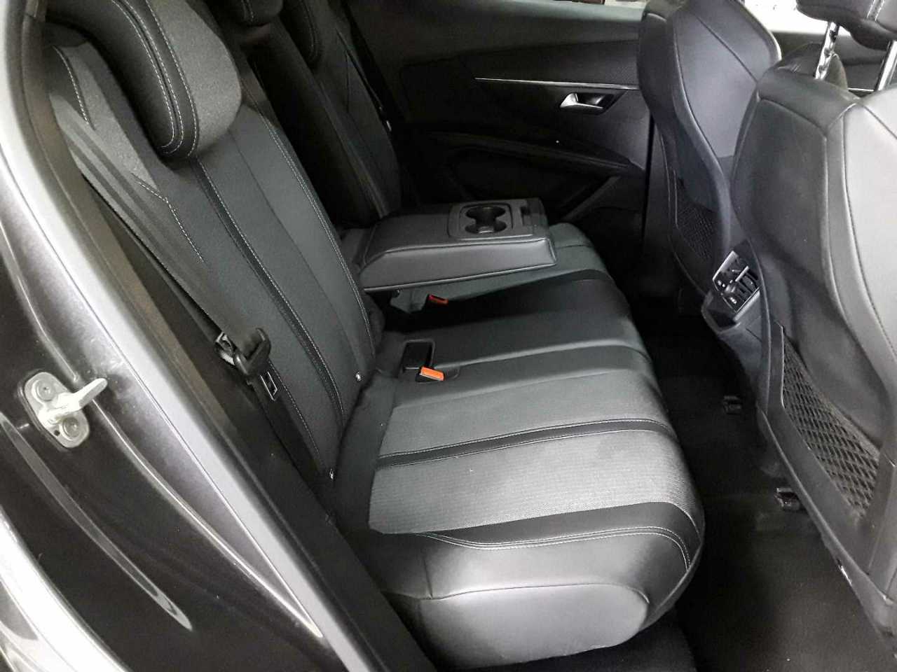 Peugeot 3008 PureTech 130 Stop & Start GPF Allure Pack 14