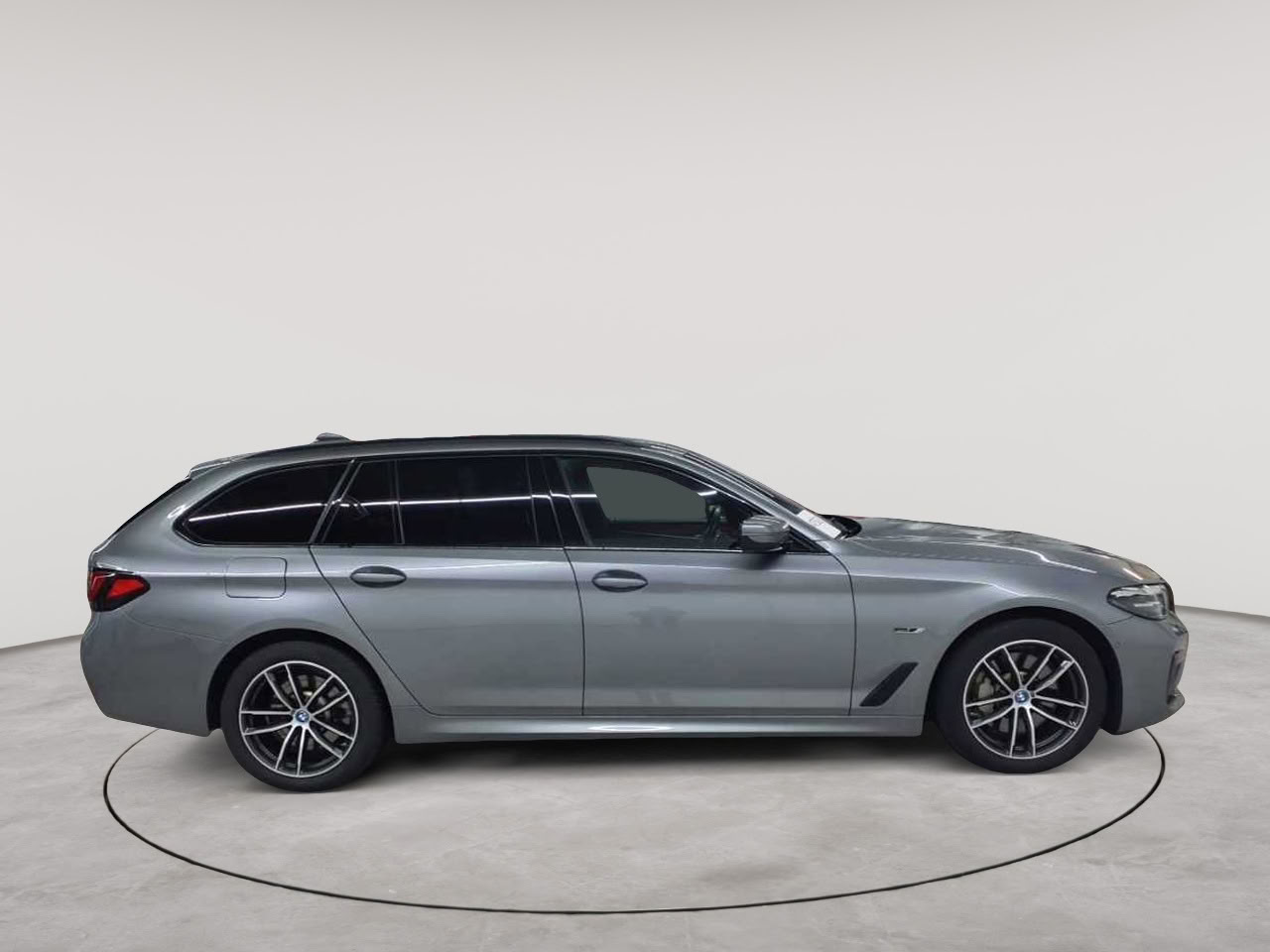 BMW 530e Touring Aut. 3