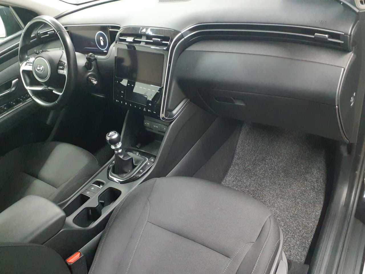 Hyundai TUCSON 1.6 T-GDi 2WD Select 9