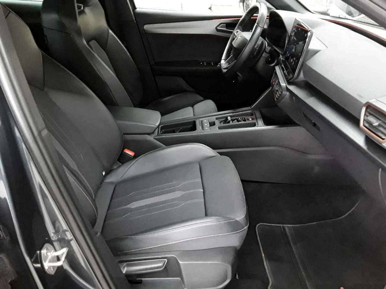 Cupra Leon Sportstourer 1.4 e-Hybrid (150 kW System) 8