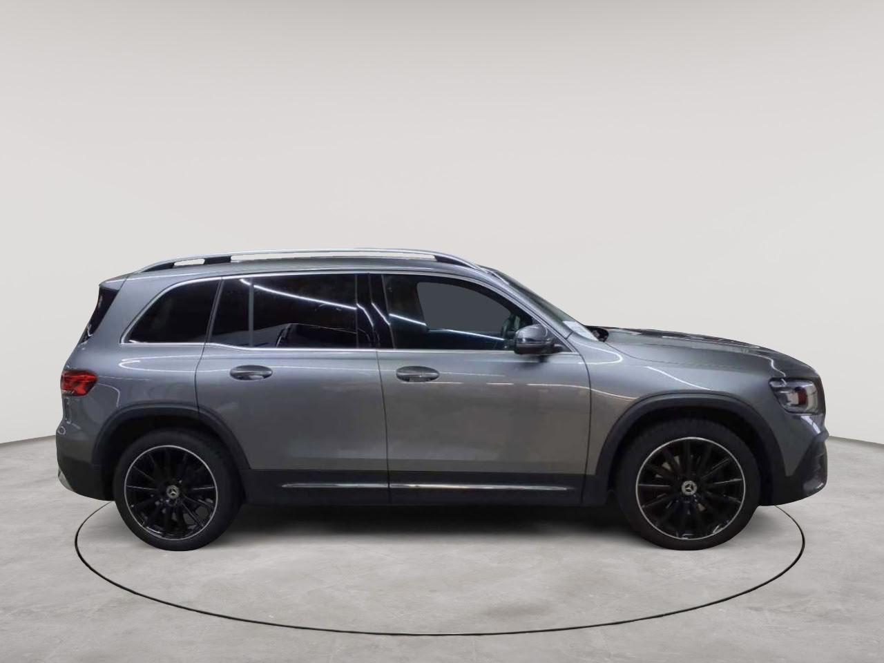 Mercedes-Benz GLB 200 d 8G-DCT AMG Line 3