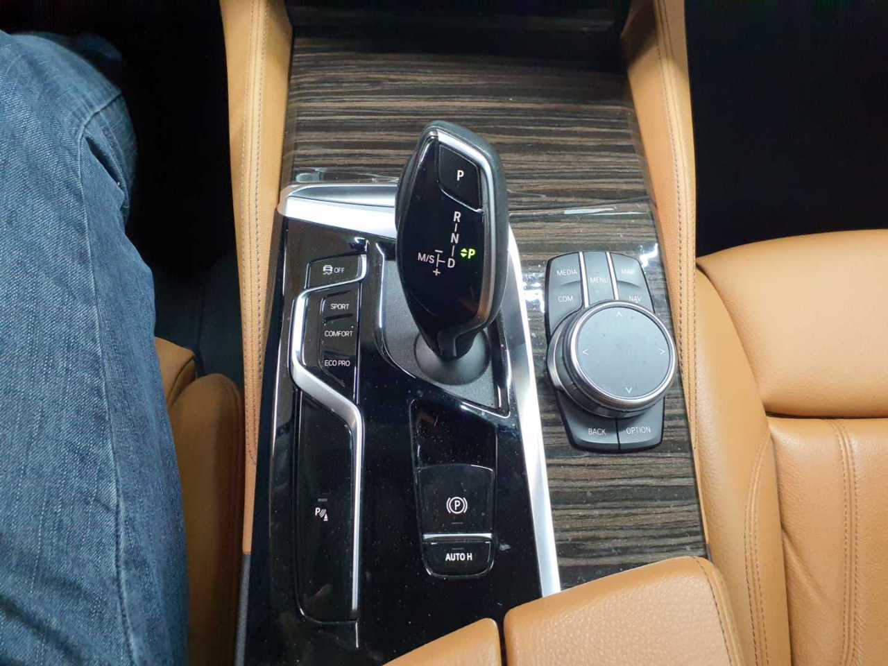 Bmw 520d Touring Aut. Luxury Line 10