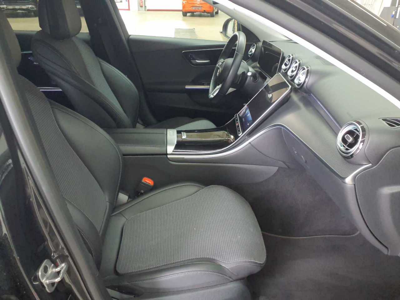 Mercedes-Benz C 220 d T 9G-TRONIC Avantgarde 7