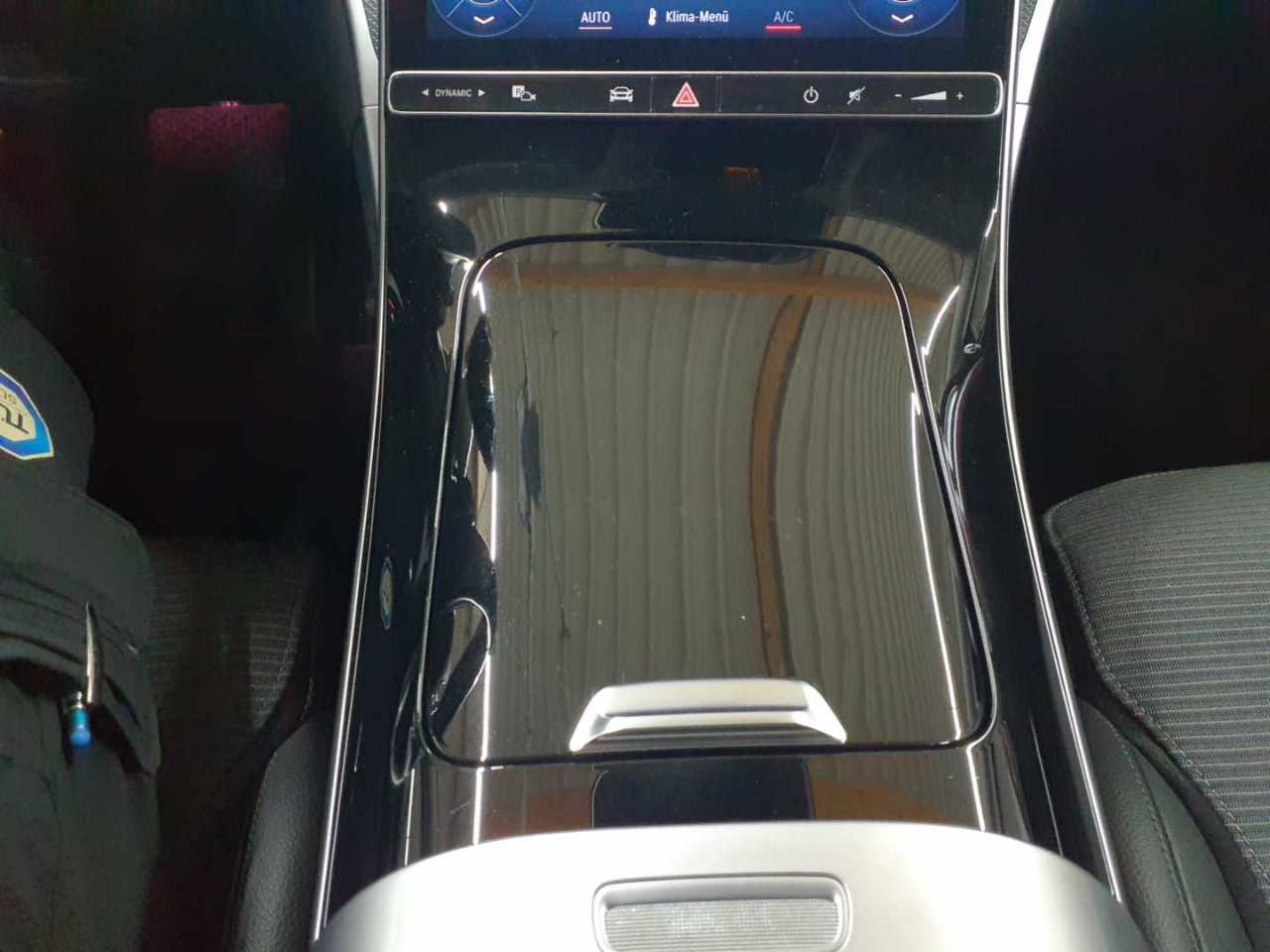 Mercedes-Benz C 220 d T 9G-TRONIC Avantgarde 10