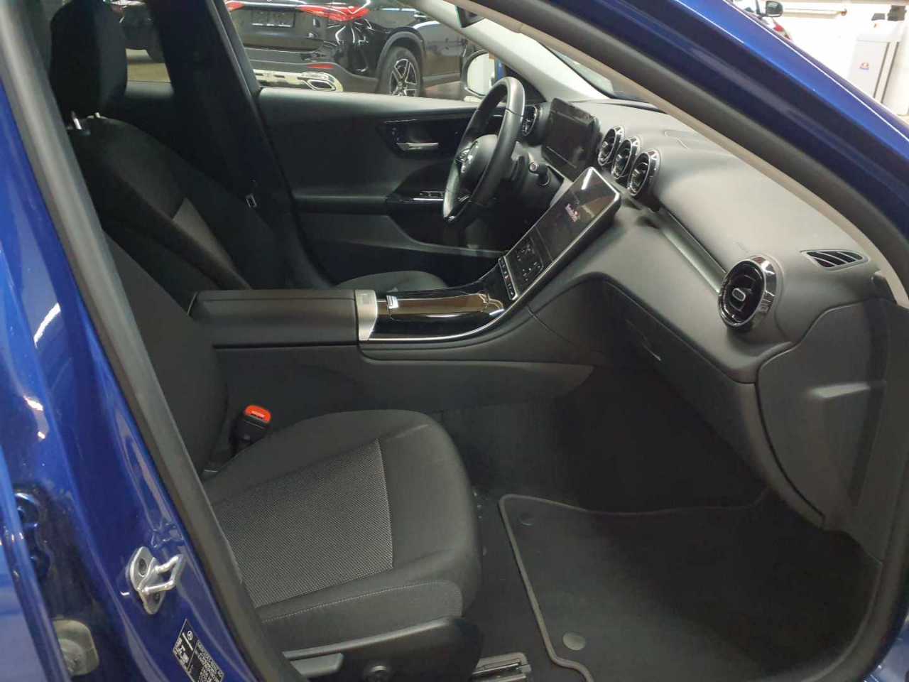 Mercedes-Benz C 200 d T 9G-TRONIC 8
