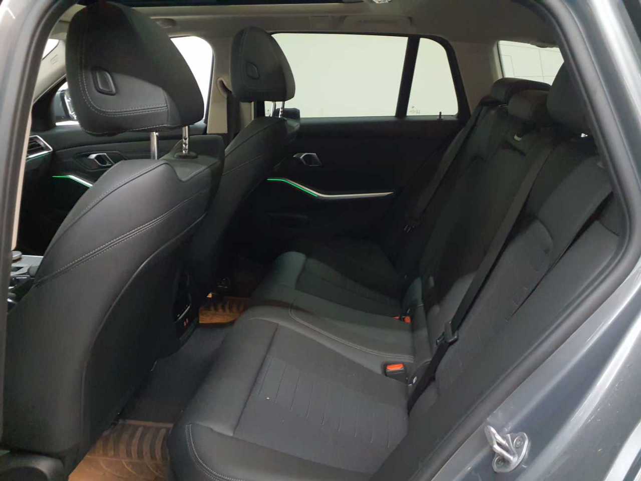 Bmw 318d Touring Aut. 13
