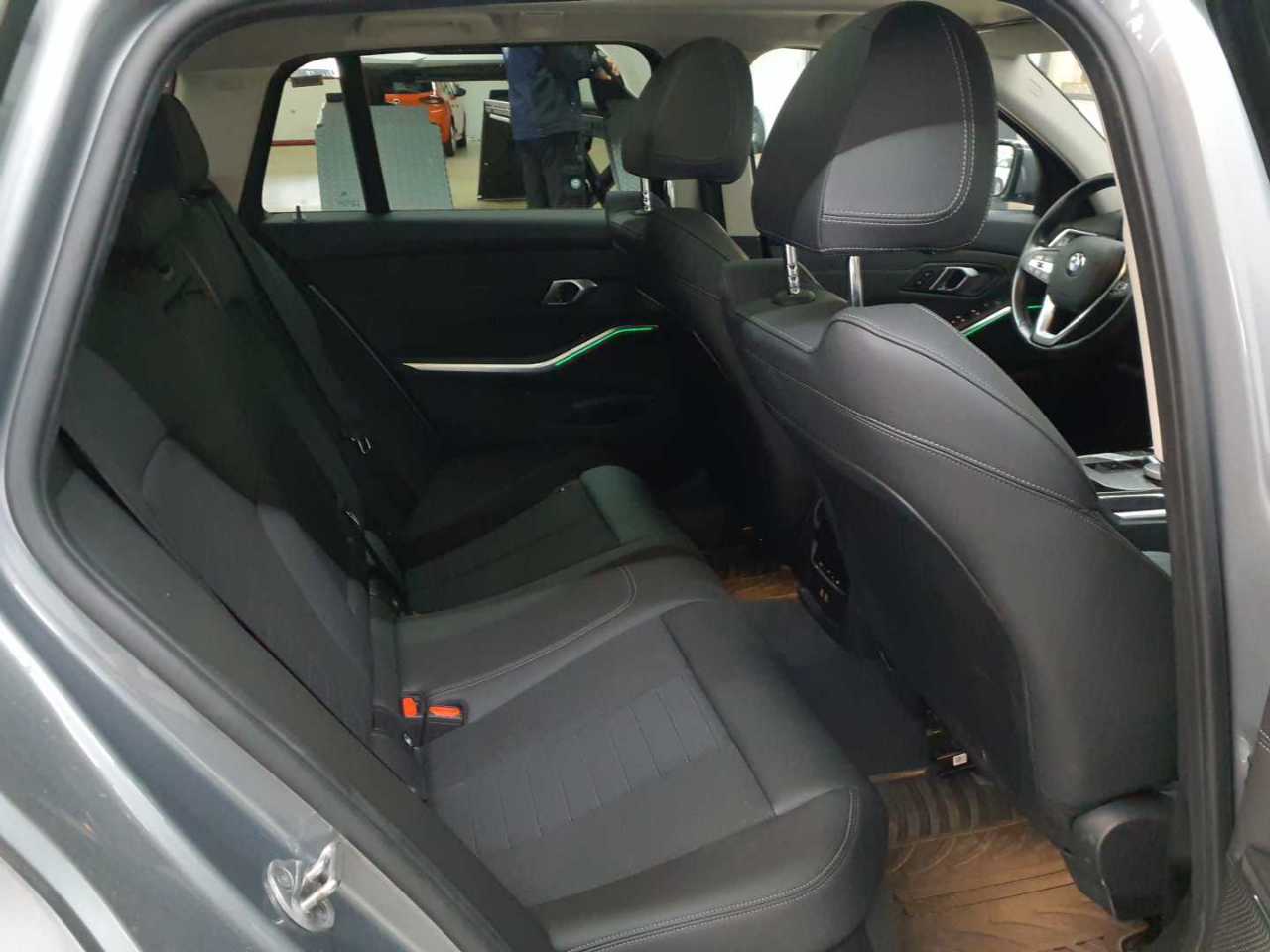 Bmw 318d Touring Aut. 14