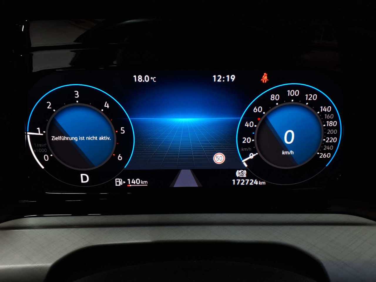 Volkswagen Golf Variant 2.0 TDI SCR DSG Life 11