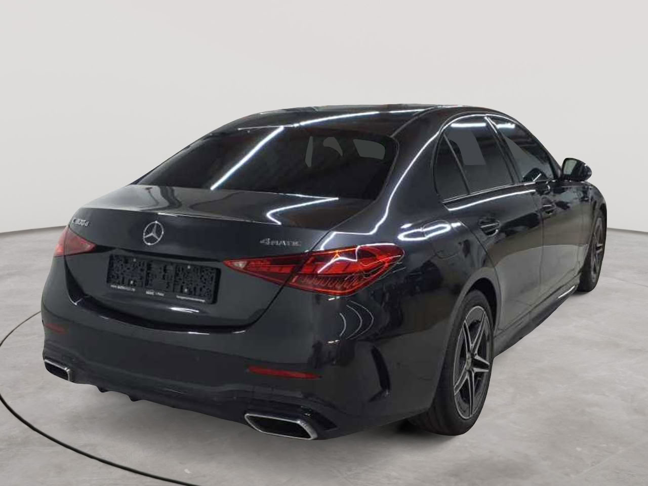 Mercedes-Benz C 300 d 9G-TRONIC 4Matic AMG Line 4