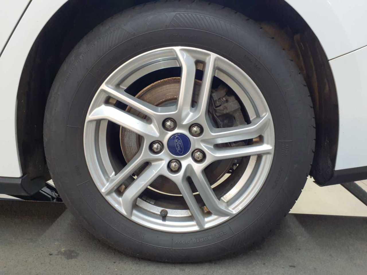 Ford Focus Turnier 2.0 EcoBlue Start-Stopp-System Aut. COOL&CONNECT 16