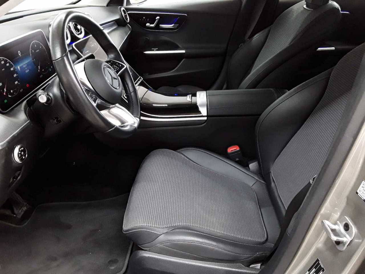 Mercedes-Benz C 220 d 4Matic T 9G-TRONIC Avantgarde 7