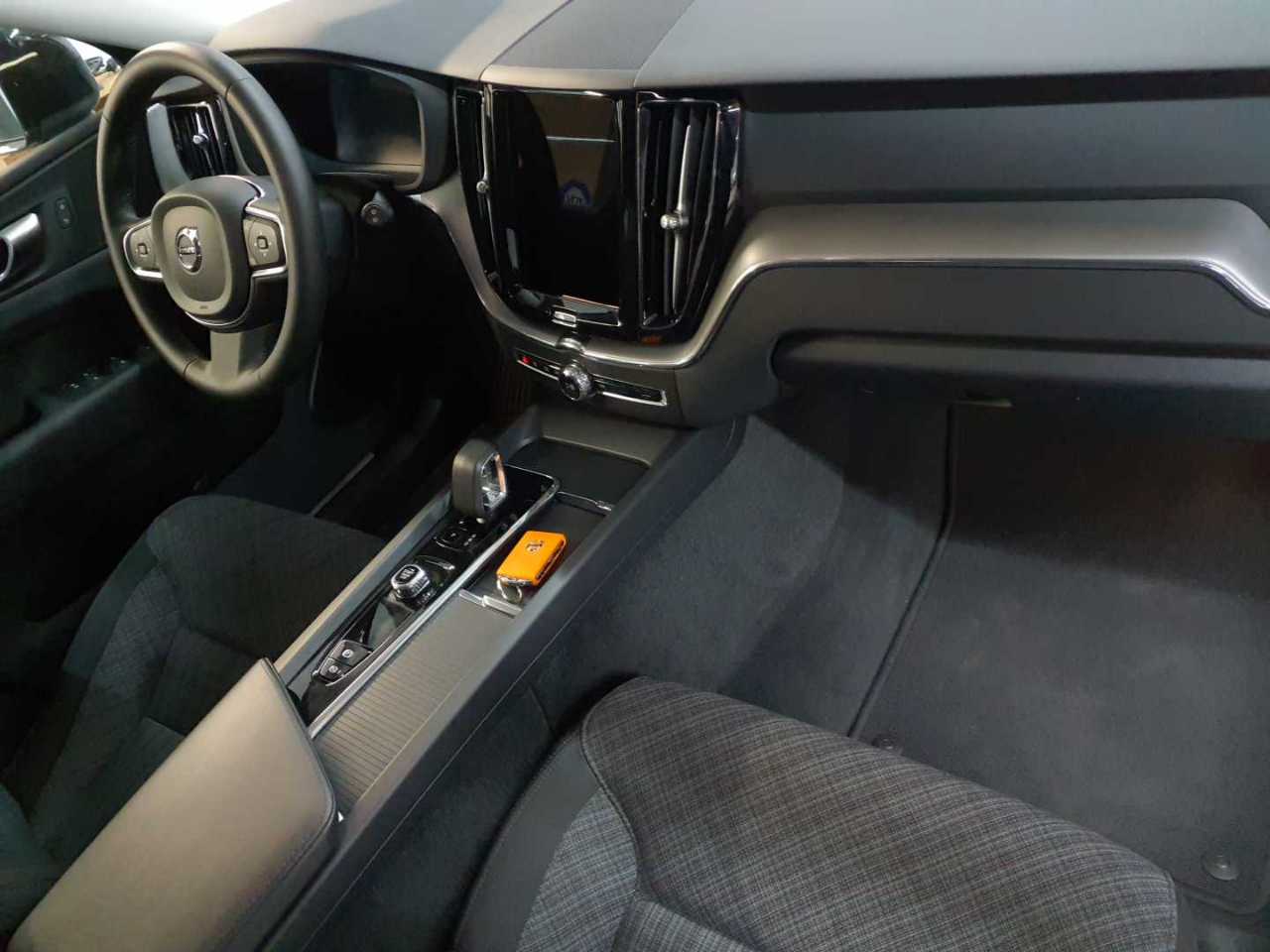 Volvo XC60 B4 B Core 9