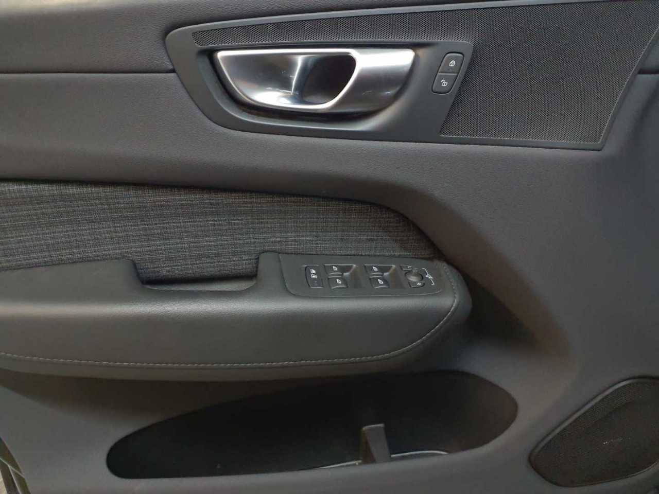 Volvo XC60 B4 B Core 19