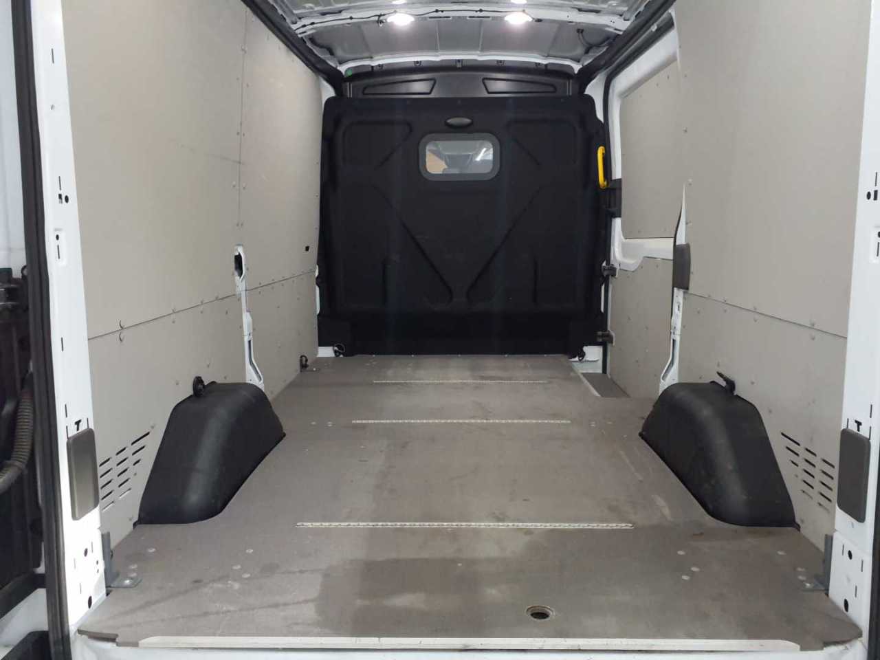 Ford e-Transit 350 L2H2 68kWh Lkw HA Trend 15