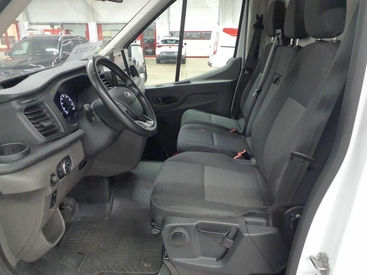 Ford e-Transit 350 L2H2 68kWh Lkw HA Trend 8