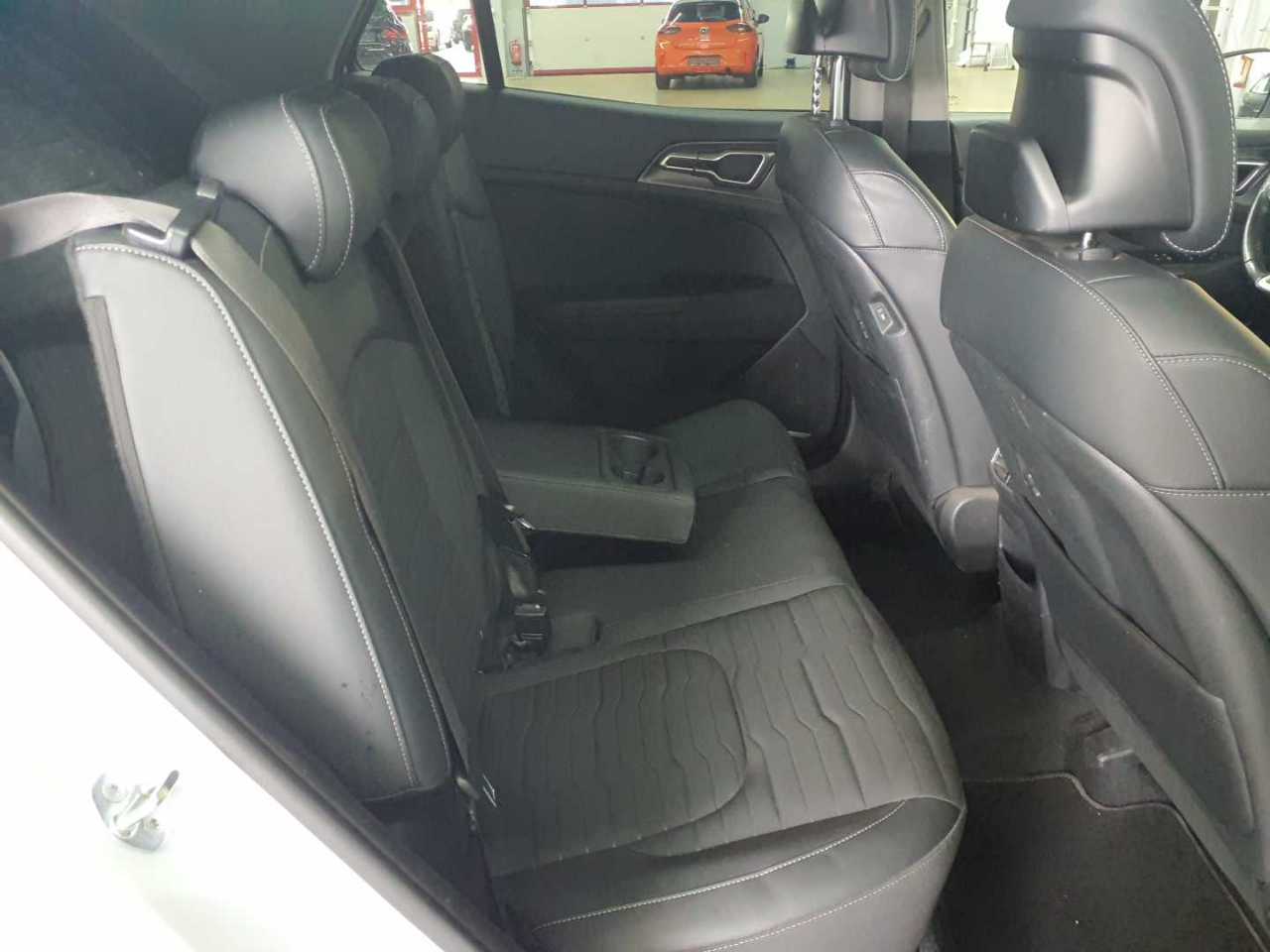 Kia Sportage 1.6 CRDI 2WD Eco-Dynamics+ (48V M-H) DCT Spirit 13