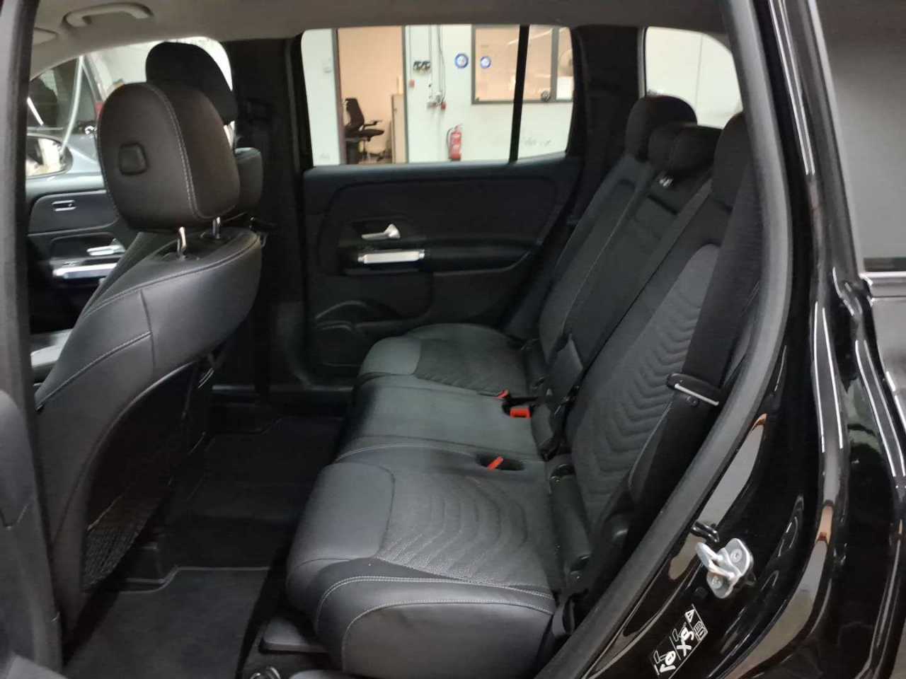 Mercedes-Benz GLB 200 d 8G-DCT Progressive 13